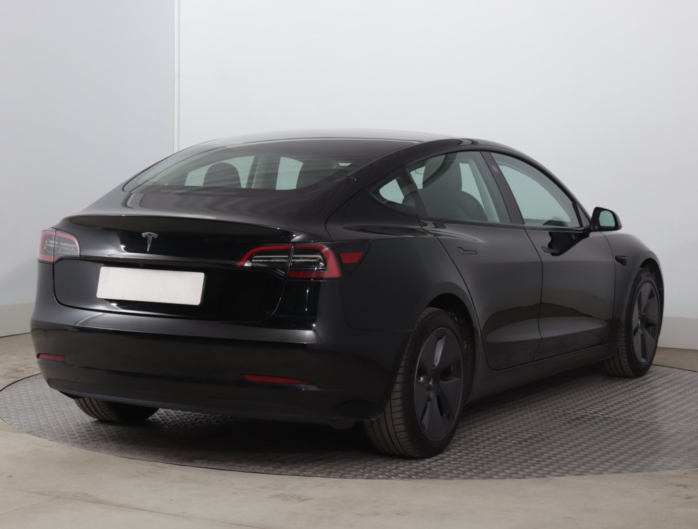 Tesla Model 3 2023 7