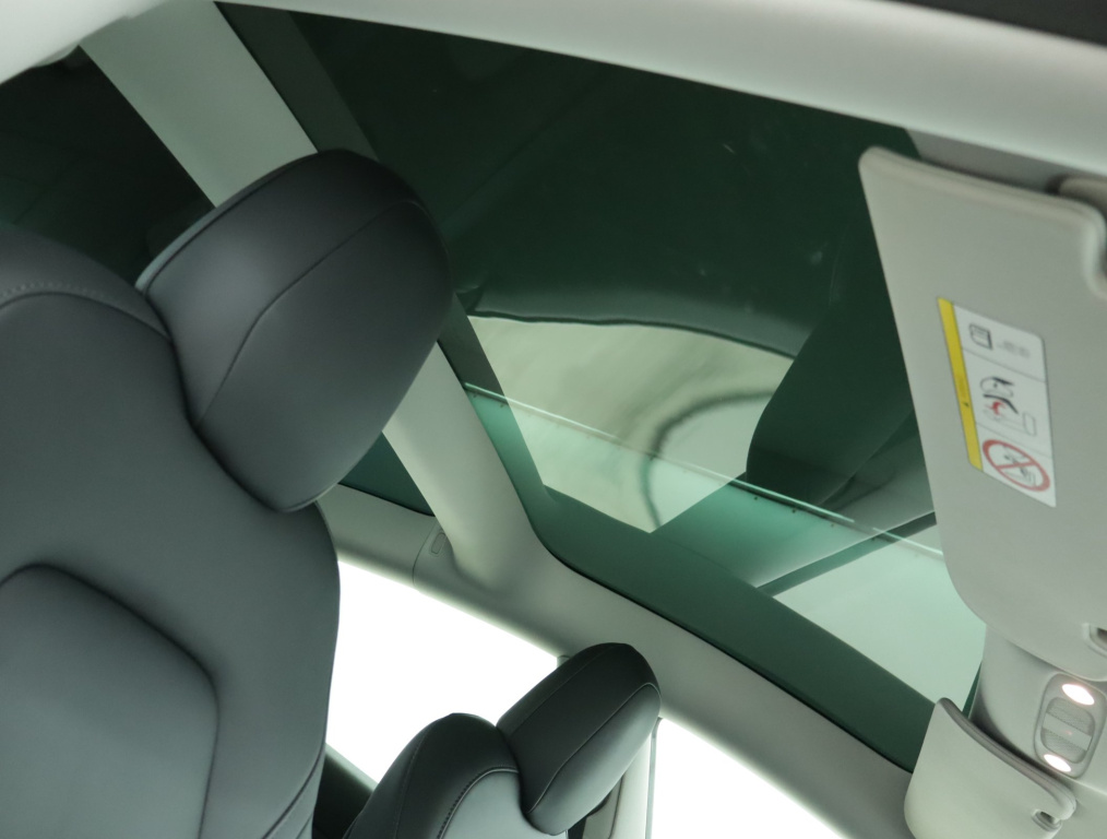 Tesla Model 3 2023 24