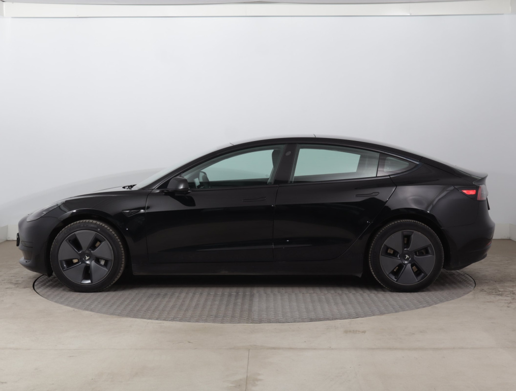 Tesla Model 3 2023 4
