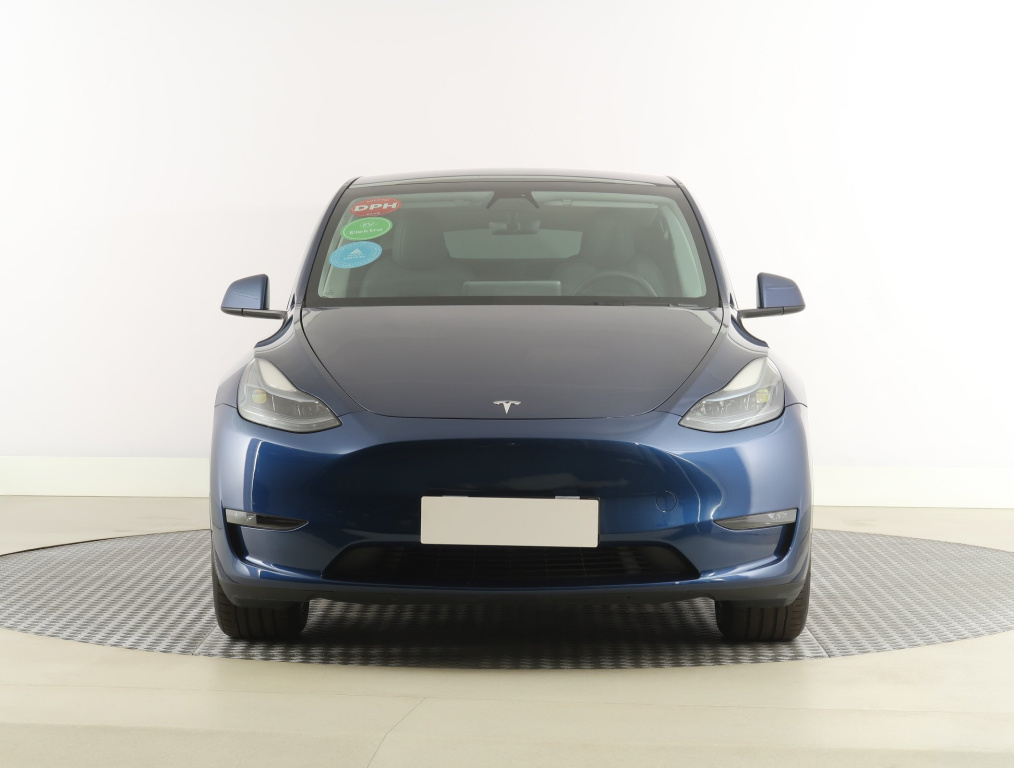 Tesla Model Y 4x4 2023 2