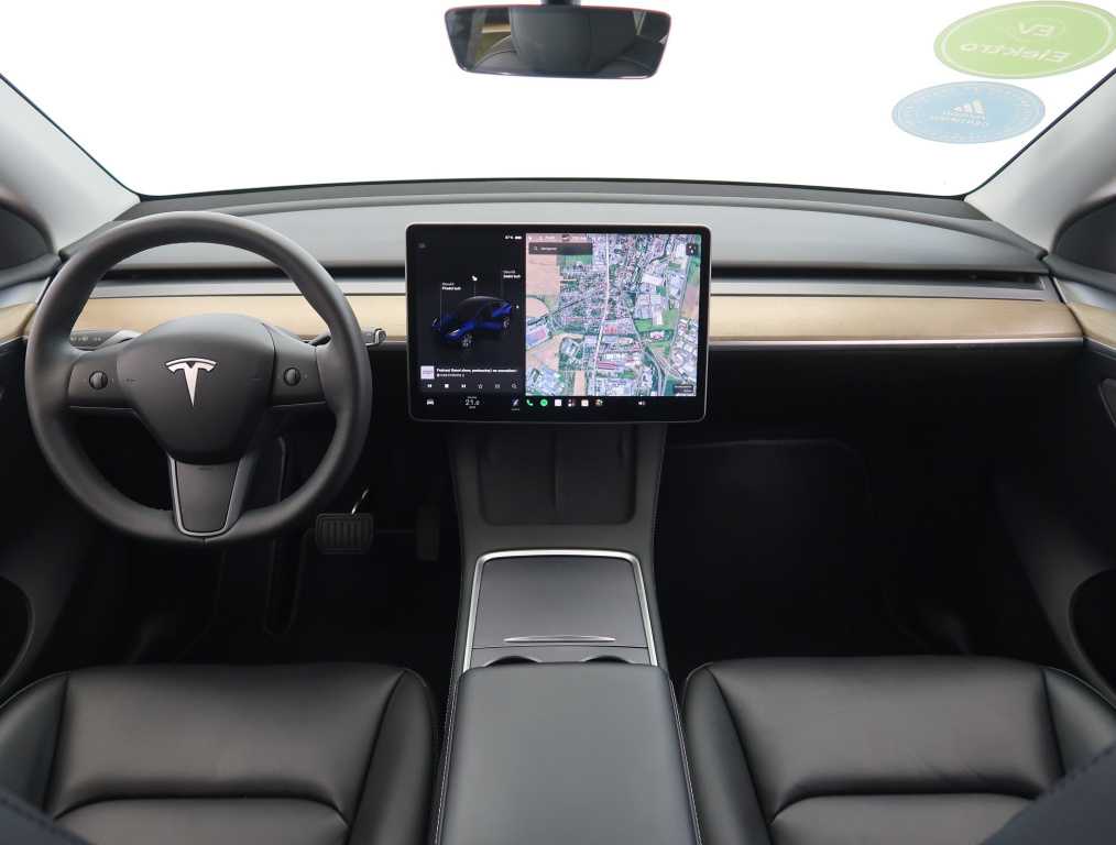 Tesla Model Y 4x4 2023 9