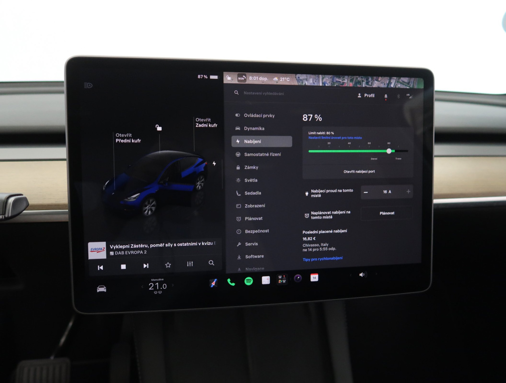 Tesla Model Y 4x4 2023 24