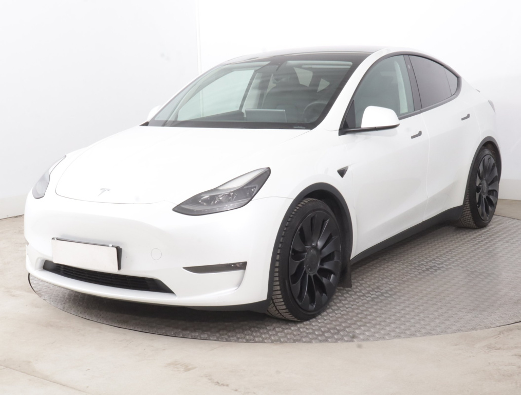 Tesla Model Y 4x4 2022 3