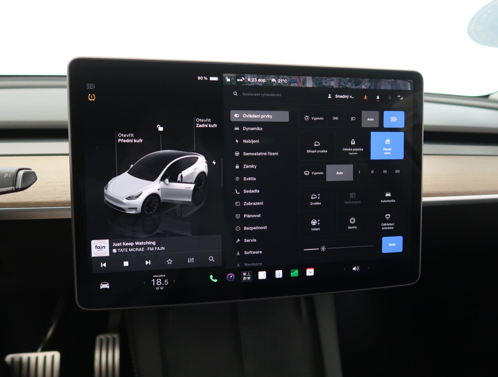 Tesla Model Y 4x4 2023 22