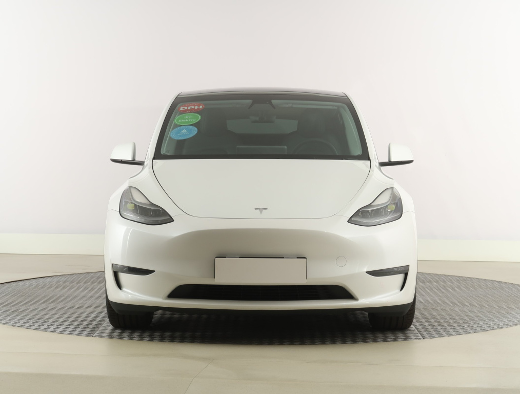 Tesla Model Y 4x4 2023 2