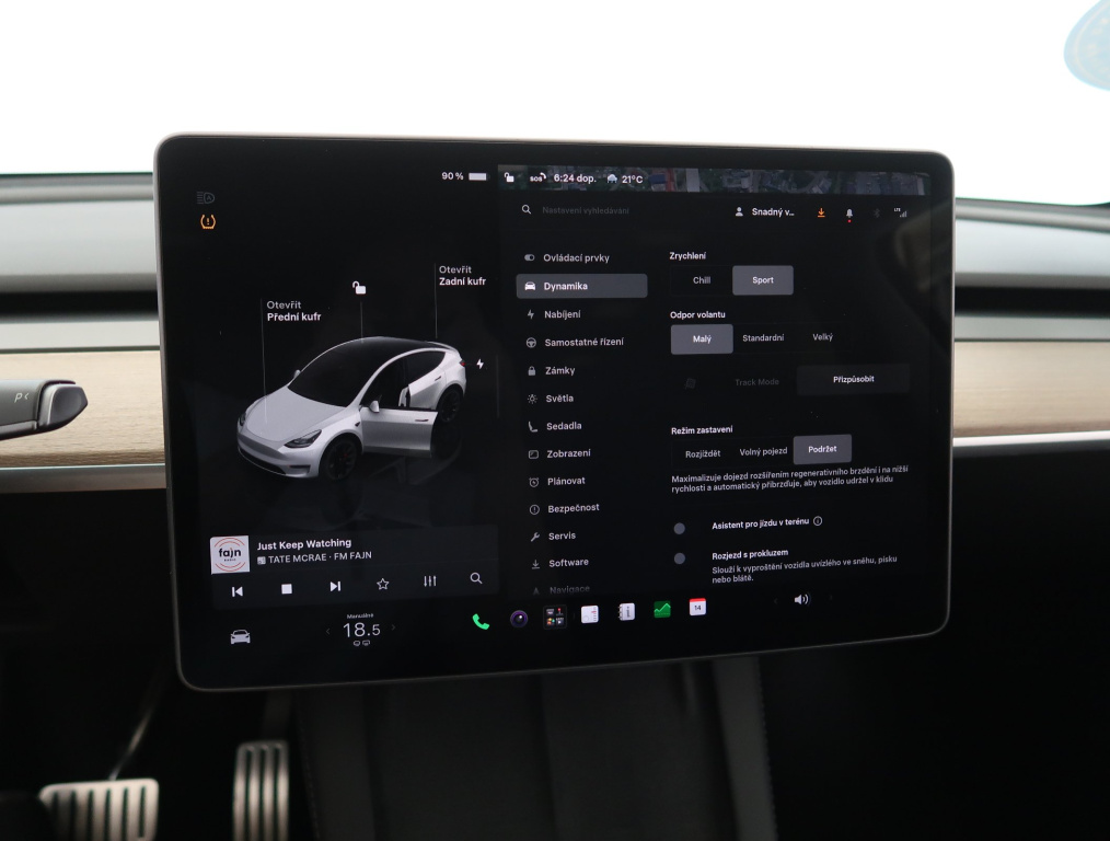Tesla Model Y 4x4 2023 23