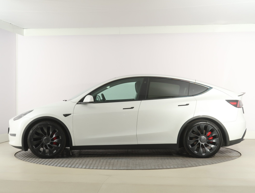 Tesla Model Y 4x4 2023 4