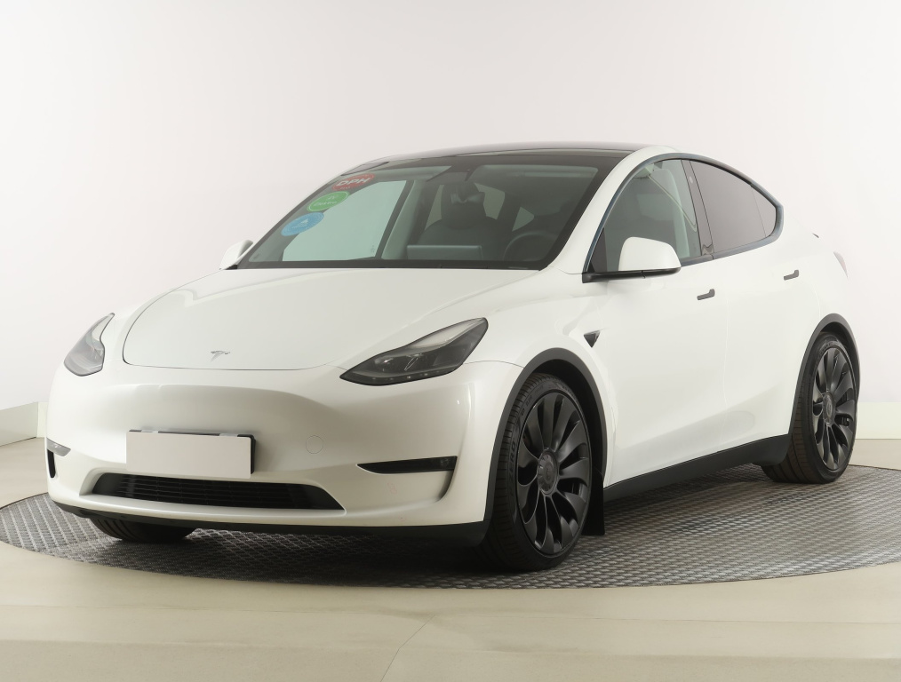 Tesla Model Y 4x4 2023 3