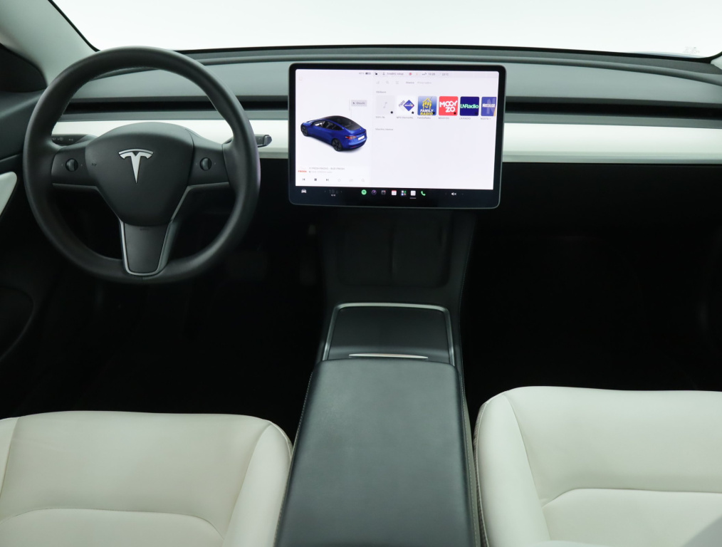 Tesla Model 3 4x4 2020 9
