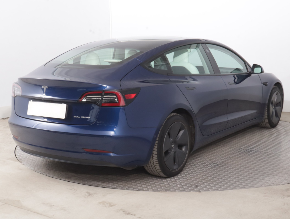 Tesla Model 3 4x4 2020 7