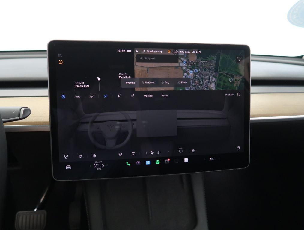 Tesla Model Y 4x4 2022 19