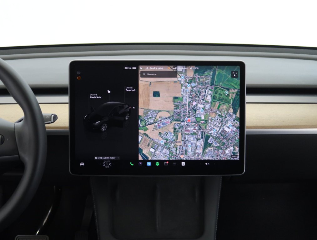 Tesla Model Y 4x4 2022 14