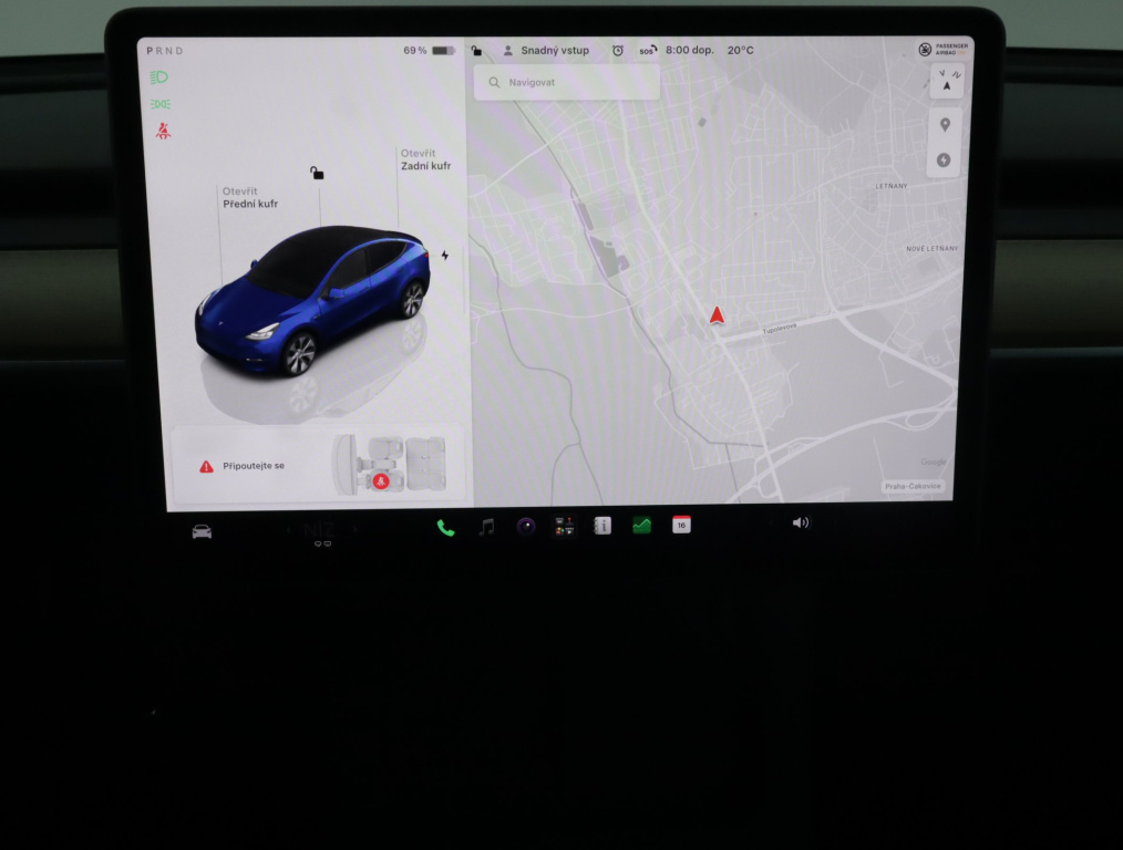 Tesla Model Y 4x4 2022 15