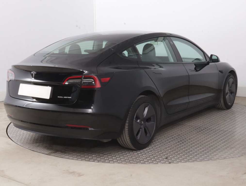 Tesla Model 3 4x4 2022 7