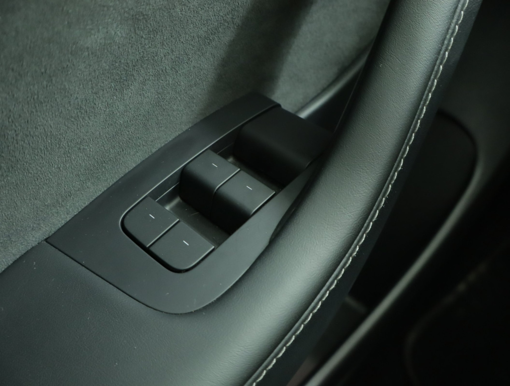 Tesla Model 3 4x4 2022 18