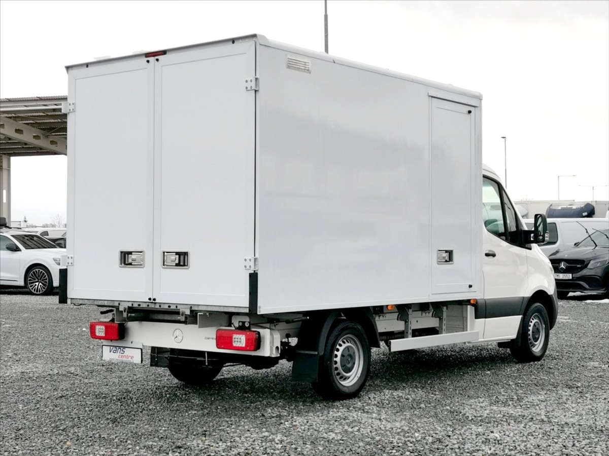 Mercedes-Benz Sprinter 317/AT skříň 6palet/klima/temp 3