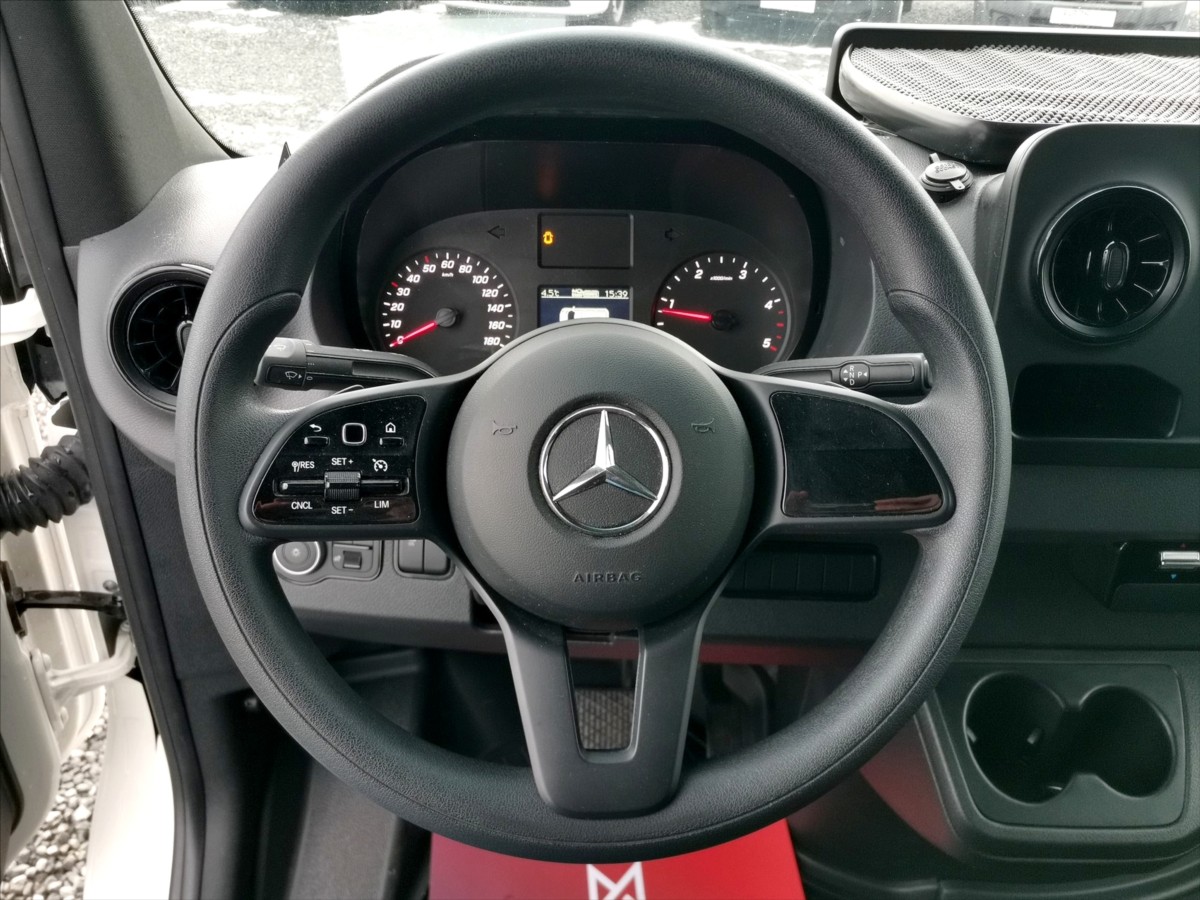 Mercedes-Benz Sprinter 317/AT skříň 6palet/klima/temp 12