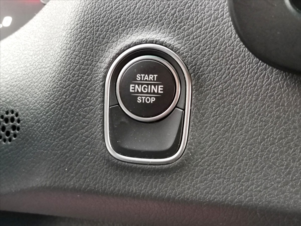 Mercedes-Benz Sprinter 317/AT skříň 6palet/klima/temp 18