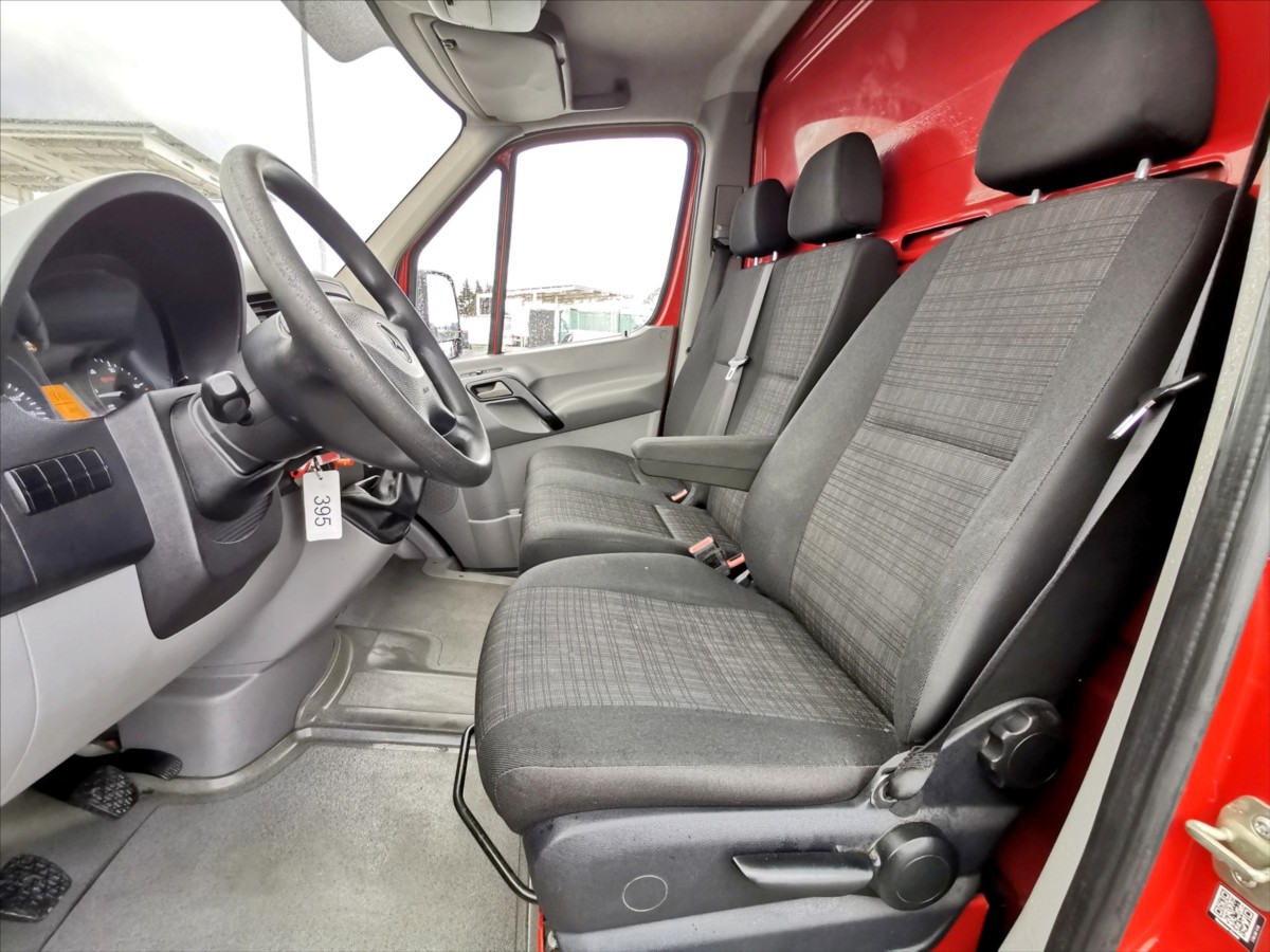Mercedes-Benz Sprinter 513CDI skříň 8pal/h.čelo/3,5t 5