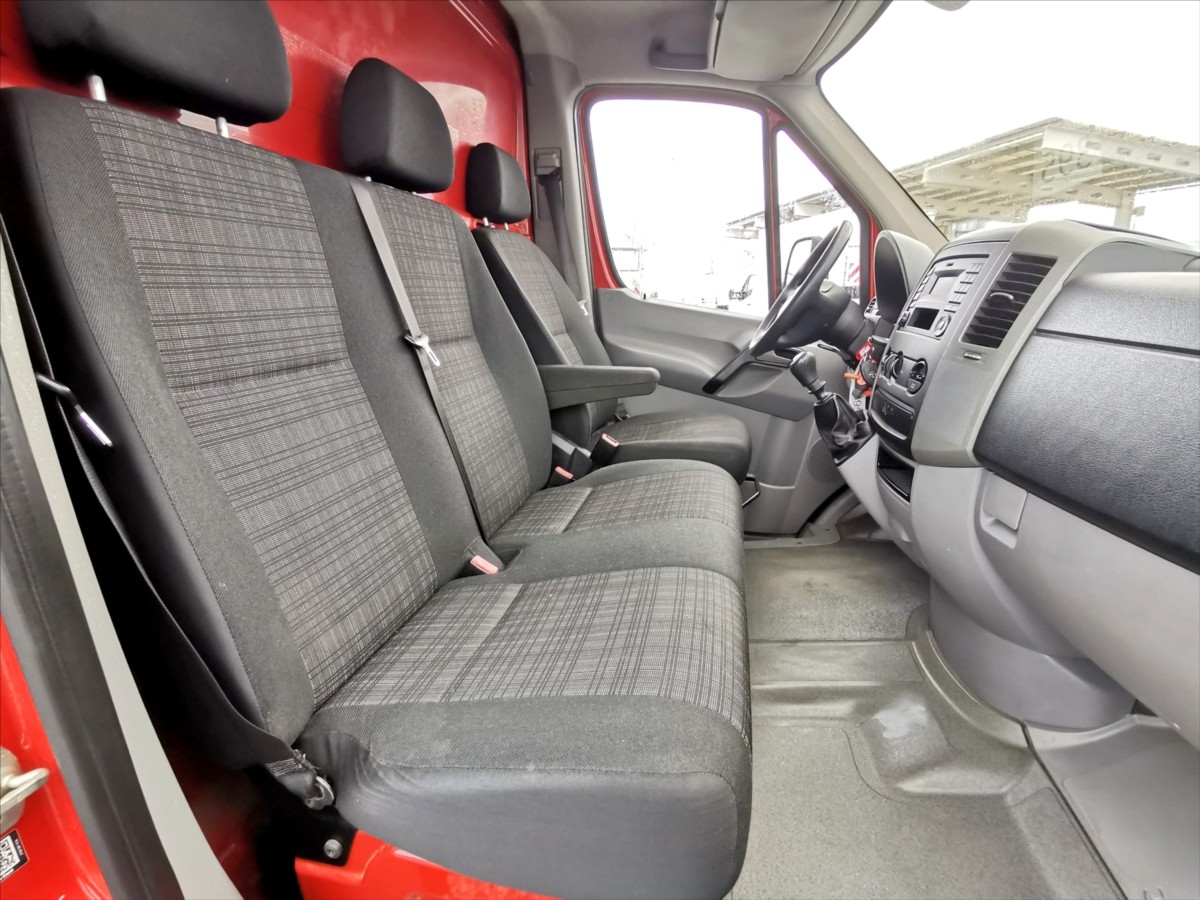 Mercedes-Benz Sprinter 513CDI skříň 8pal/h.čelo/3,5t 7
