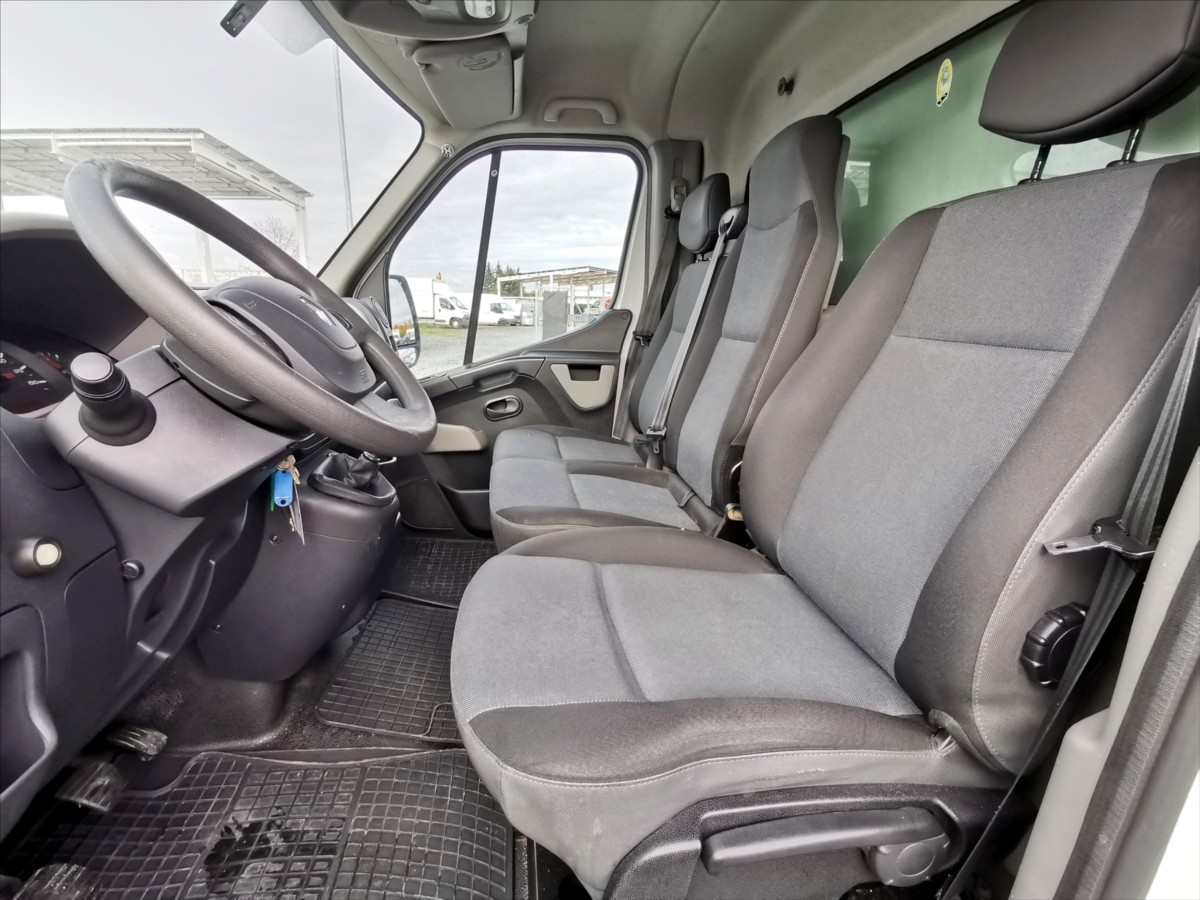 Renault Master 125DCI skříň 8palet/klima/ČR 5