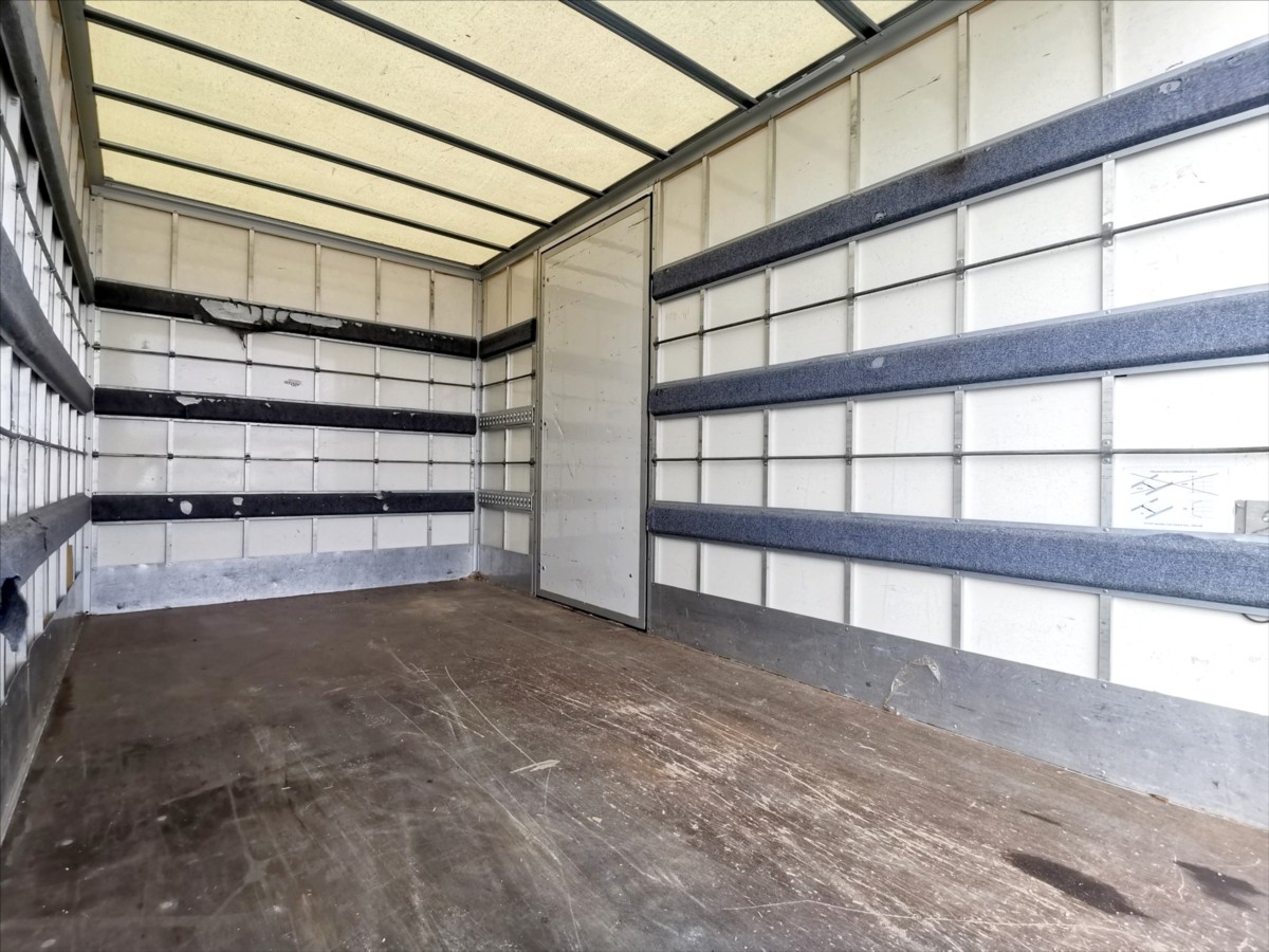 Renault Master 125DCI skříň 8palet/klima/ČR 16