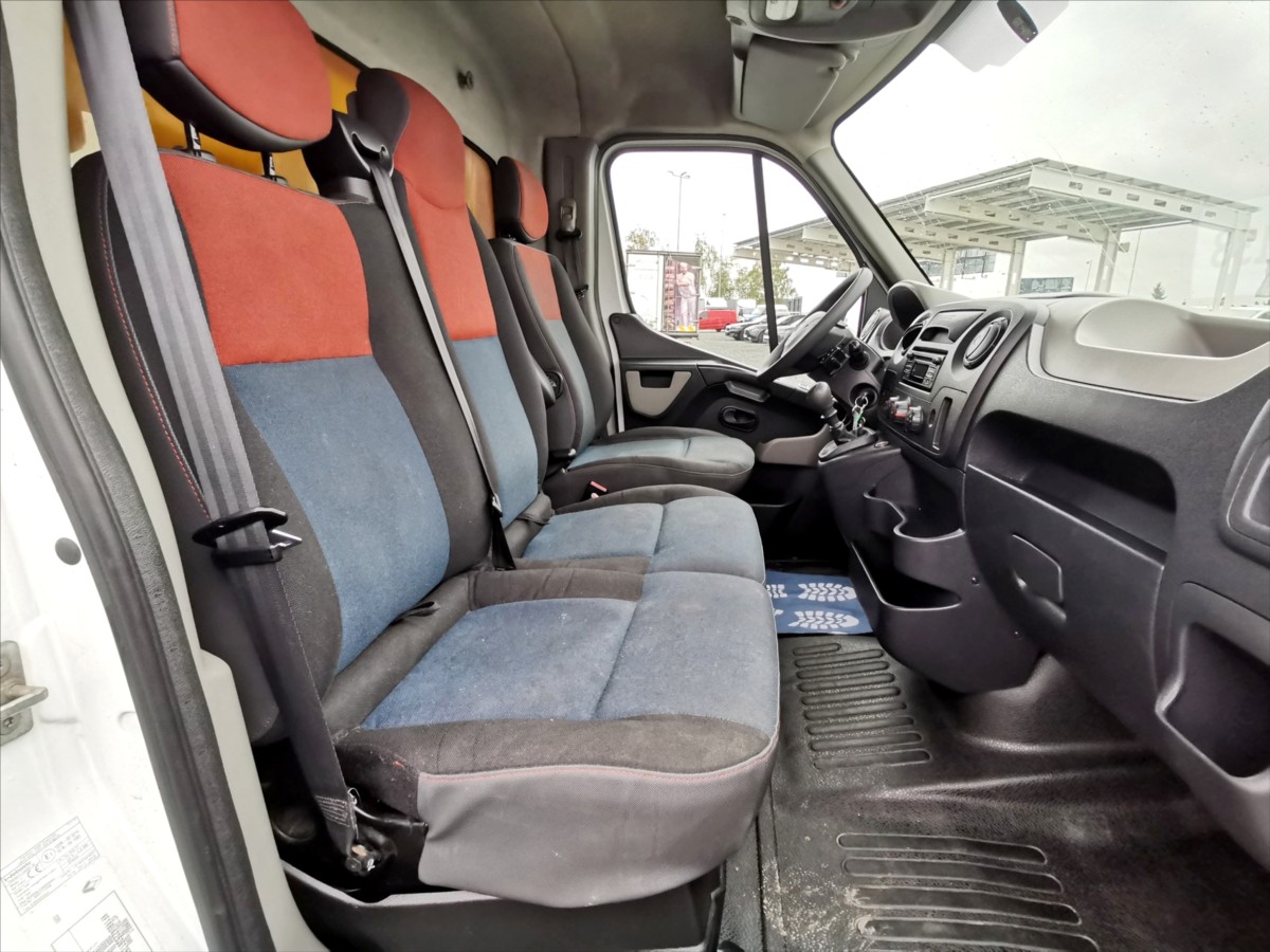 Renault Master 165DCI valník 8palet/klima/ČR 7