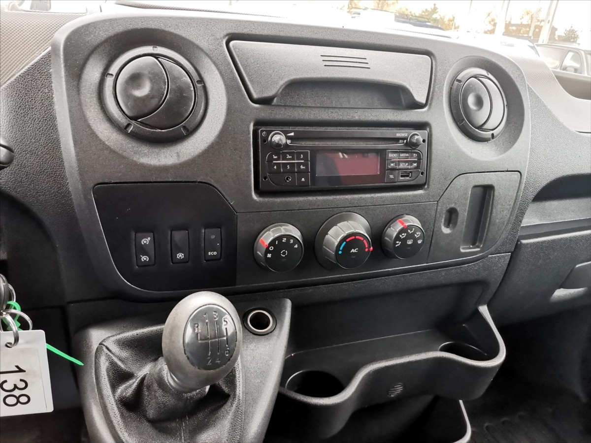 Renault Master 165DCI valník 8palet/klima/ČR 9