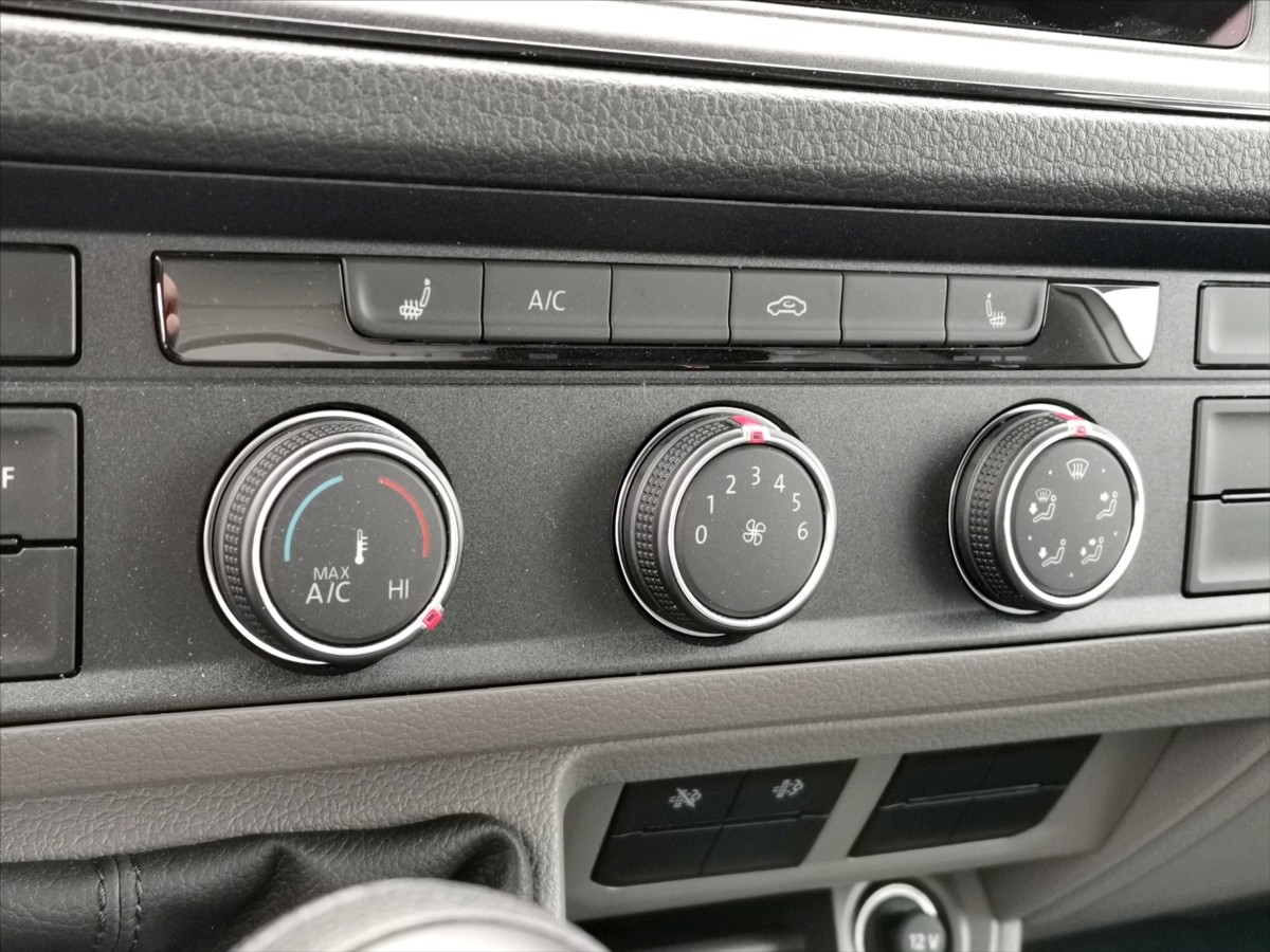 Volkswagen Crafter 2.0TDI skříň 10pal/čelo/záruka 10