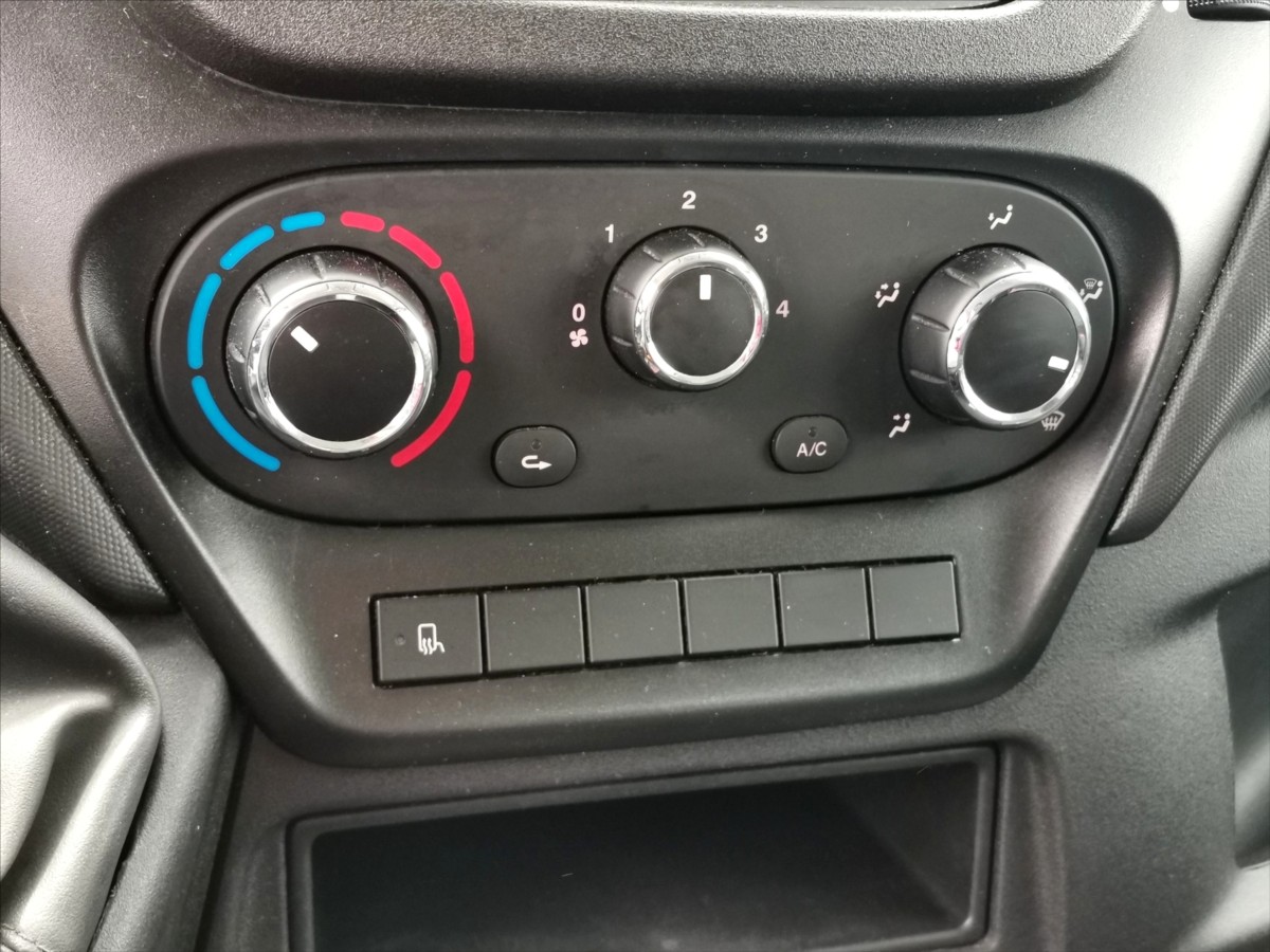 Iveco Daily 35S16 střední/ chlaďák/ ČR 10