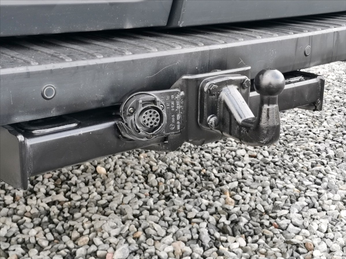 Ford Transit 2.2TDCI/92kw JUMBO/klima/tažné 16