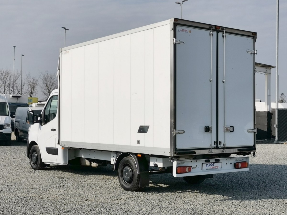 Renault Master 150DCI skříň 8palet/klima/ČR 4