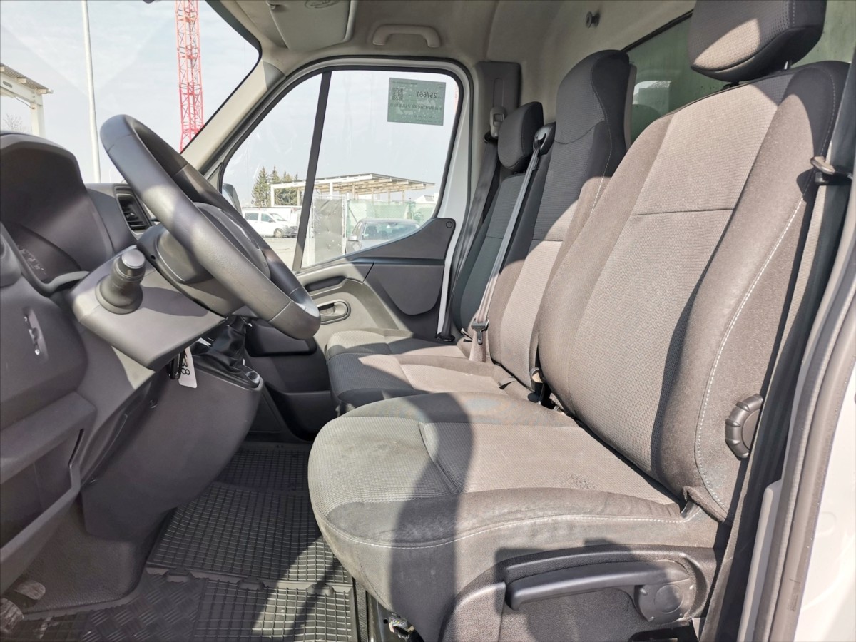 Renault Master 150DCI skříň 8palet/klima/ČR 5