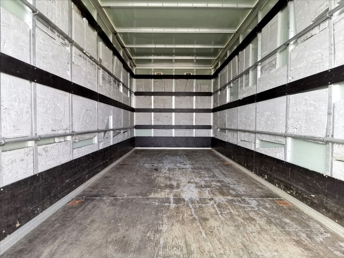 Renault Master 150DCI skříň 8palet/klima/ČR 15