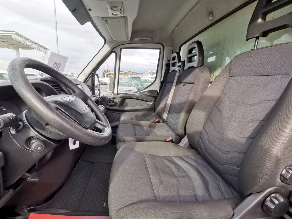 Iveco Daily 50C18 skříň 8palet/měchy/3,5t 5