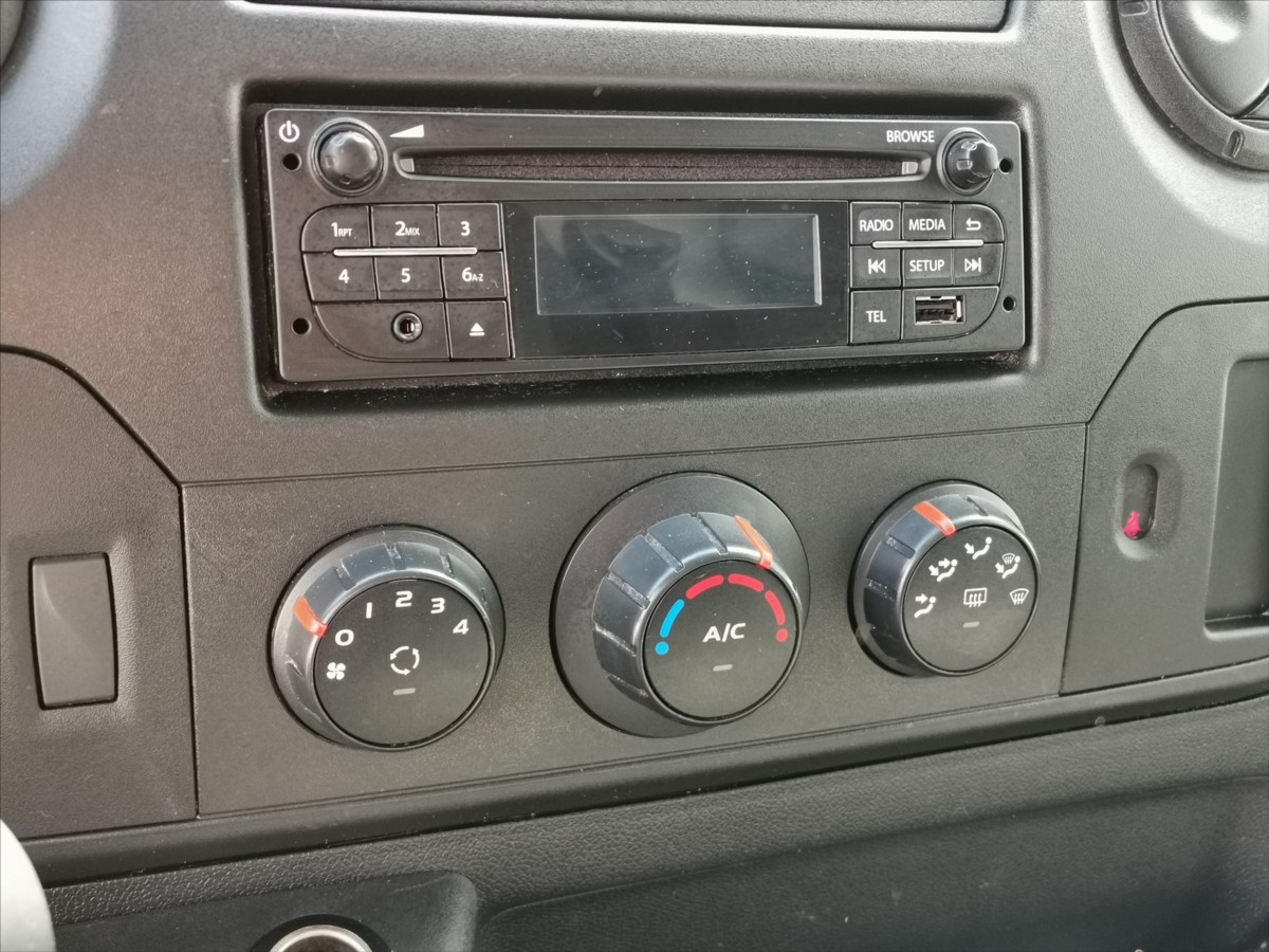 Renault Master 130DCI L3H2/klima 10