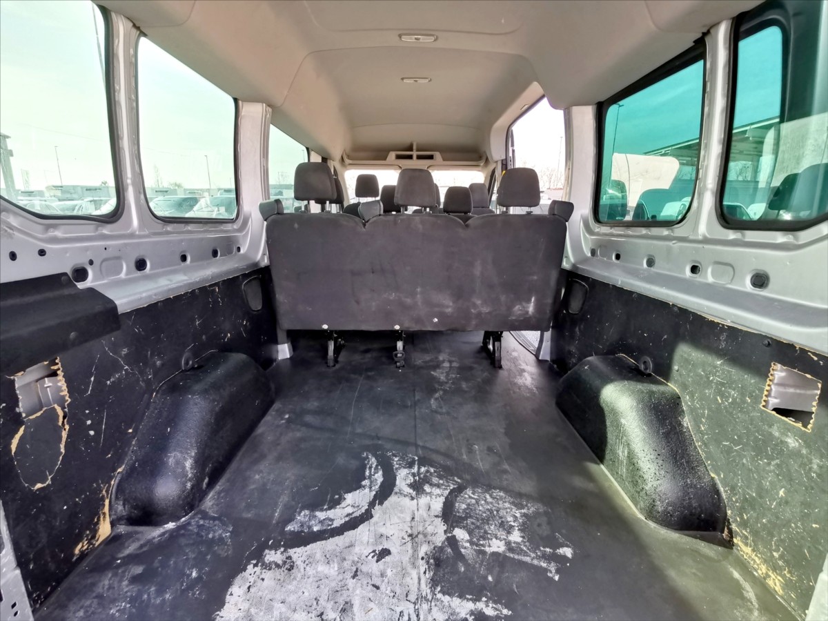 Ford Transit 2.0TDCI/96kw L3H2/9míst/klima 18