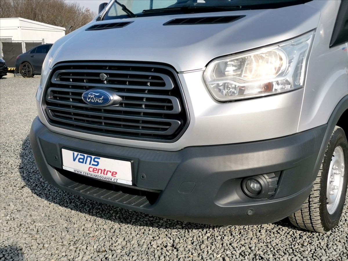 Ford Transit 2.0TDCI/96kw L3H2/9míst/klima 19