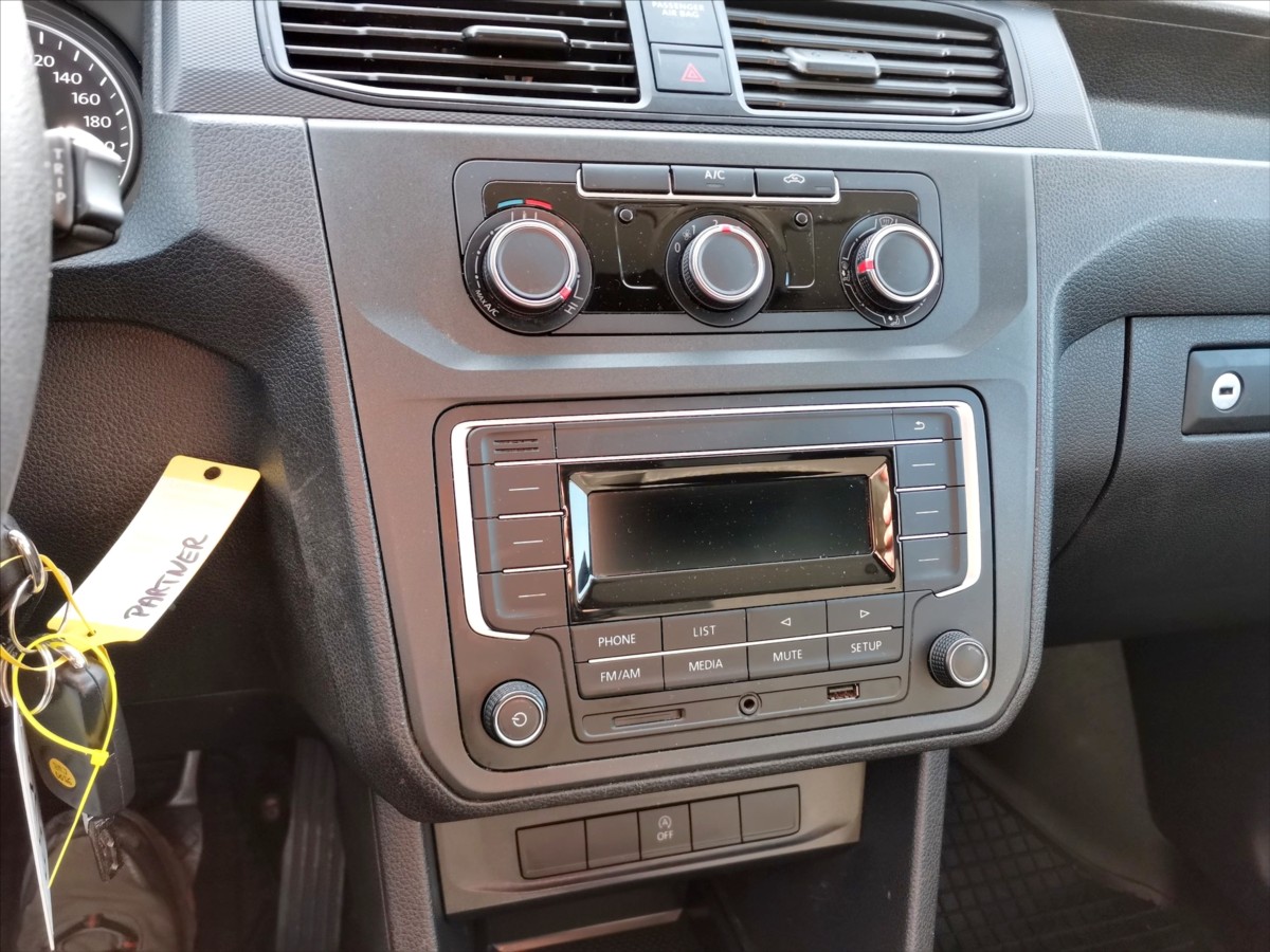Volkswagen Caddy 1.4TGI/81kw MAXI/poj.dílna/ČR 9
