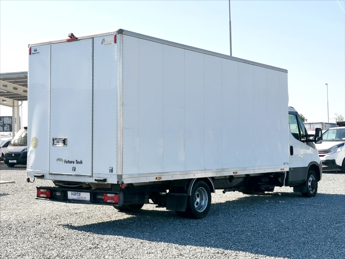 Iveco Daily 50C18/AT skříň 5,5m/měchy/3,5t 3