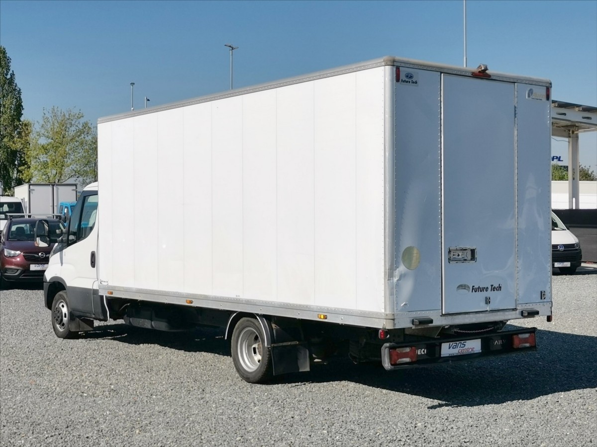 Iveco Daily 50C18/AT skříň 5,5m/měchy/3,5t 4