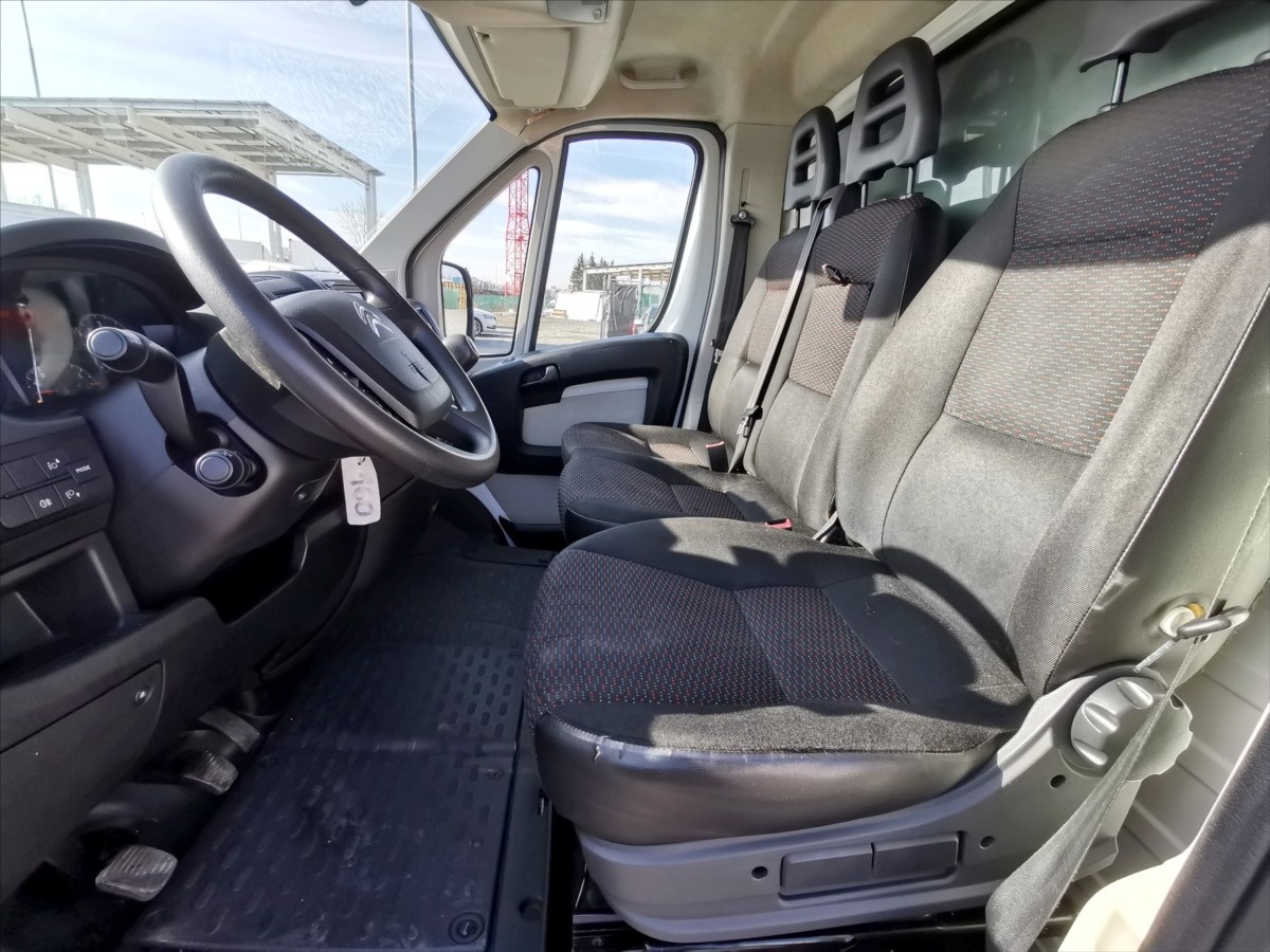 Citroën Jumper 2.2HDI skříň 8pal/klima/tažné 5