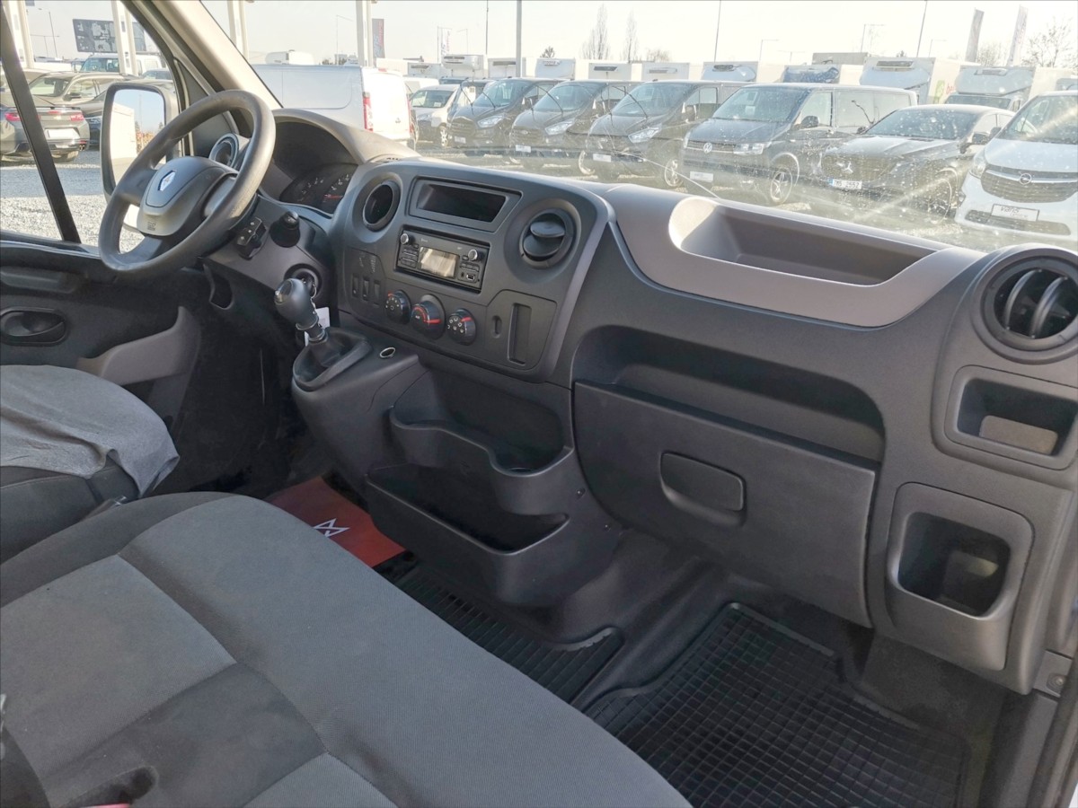 Renault Master 135DCI skříň 8palet/hydr.čelo 8