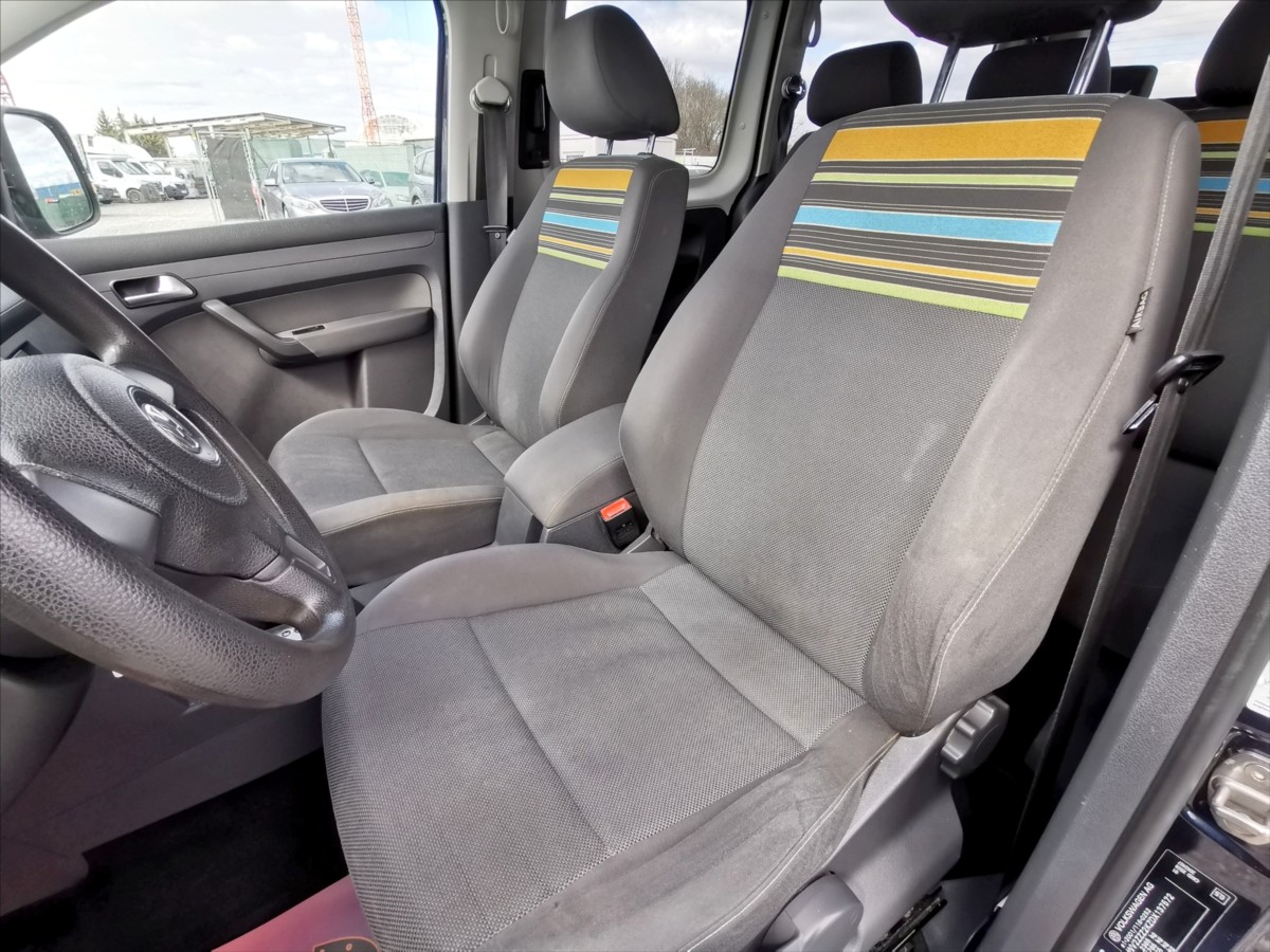 Volkswagen Caddy 1.6TDI DSG/MAXI/ 7míst/klima 17