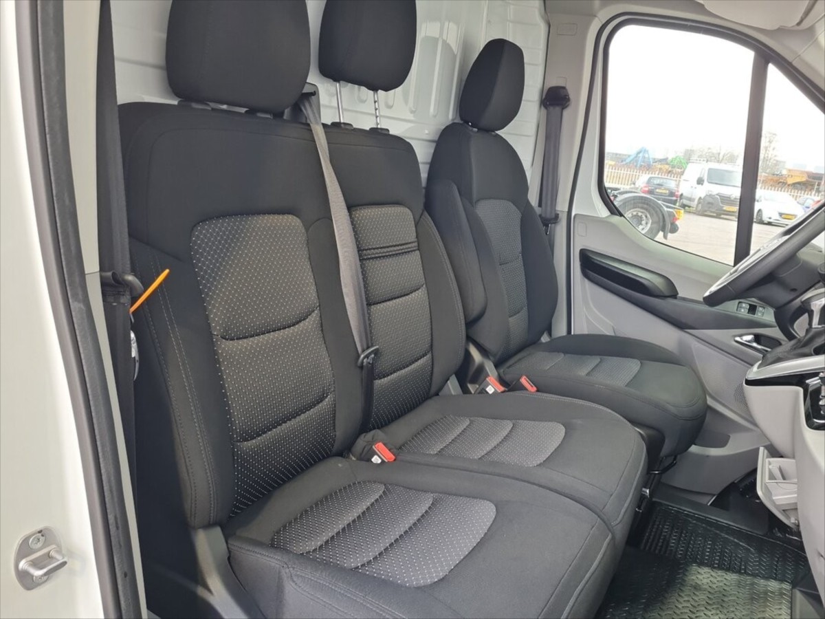 Maxus eDeliver 9 52kWh / 150kw L2H2/ NOVÉ! 7