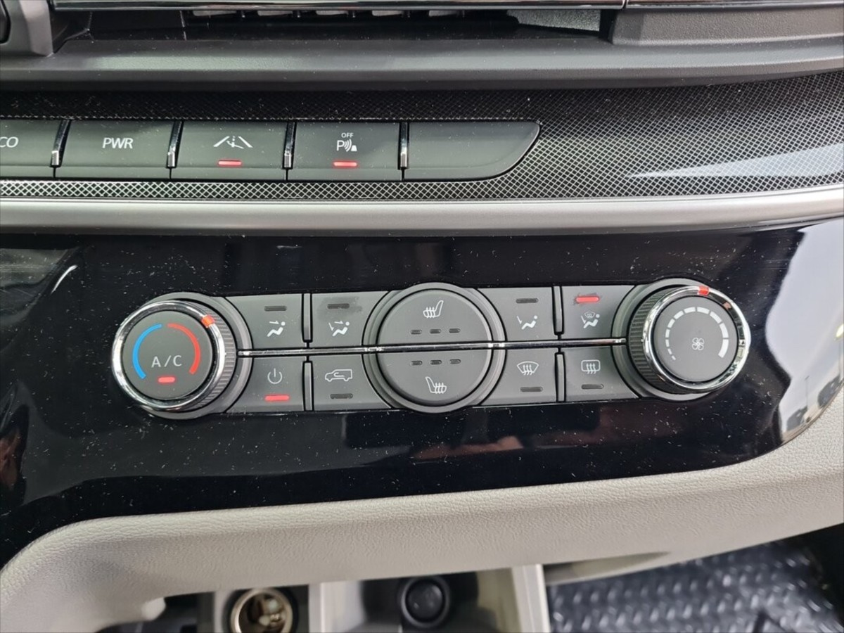 Maxus eDeliver 9 52kWh / 150kw L2H2/ NOVÉ! 10