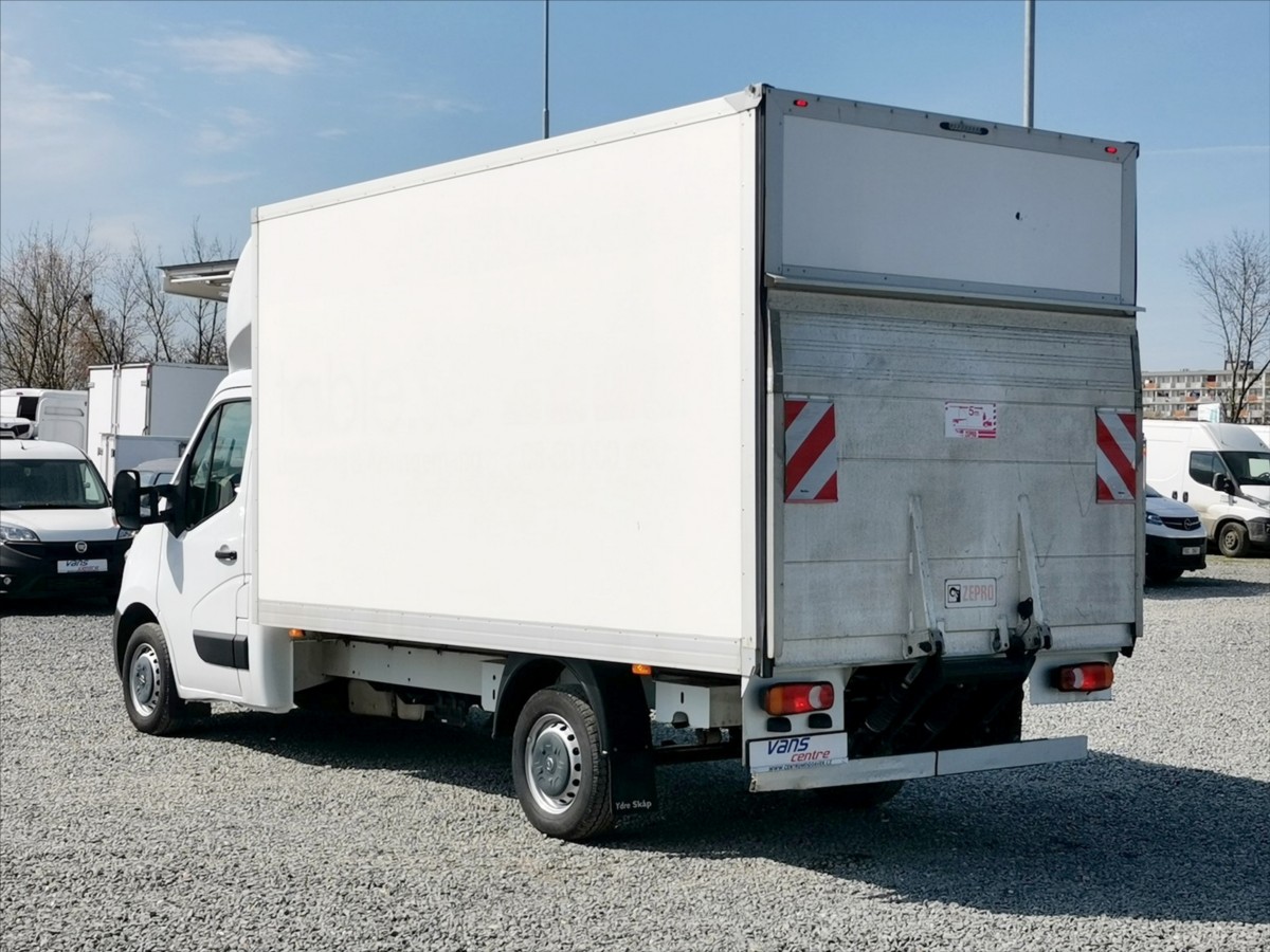 Opel Movano 2.3CDTI skříň 8pal/navi/h.čelo 4