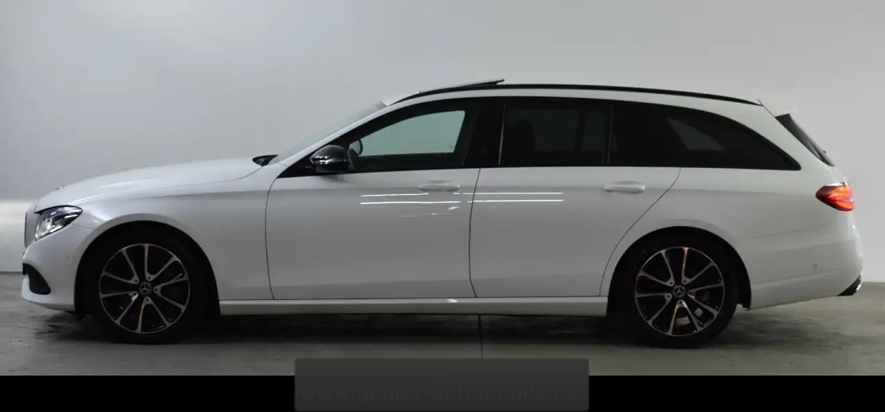 Mercedes-Benz E 400 d T 4M AVANTGARDE COMAND WIDESCREEN LED AHK 5