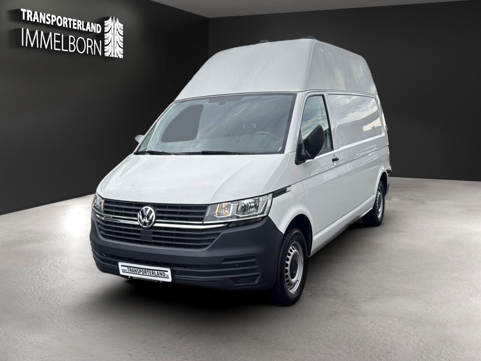 Volkswagen T6.1 4Motion hoch+lang Klima+Sthz+Navi+PDC+Regal 3