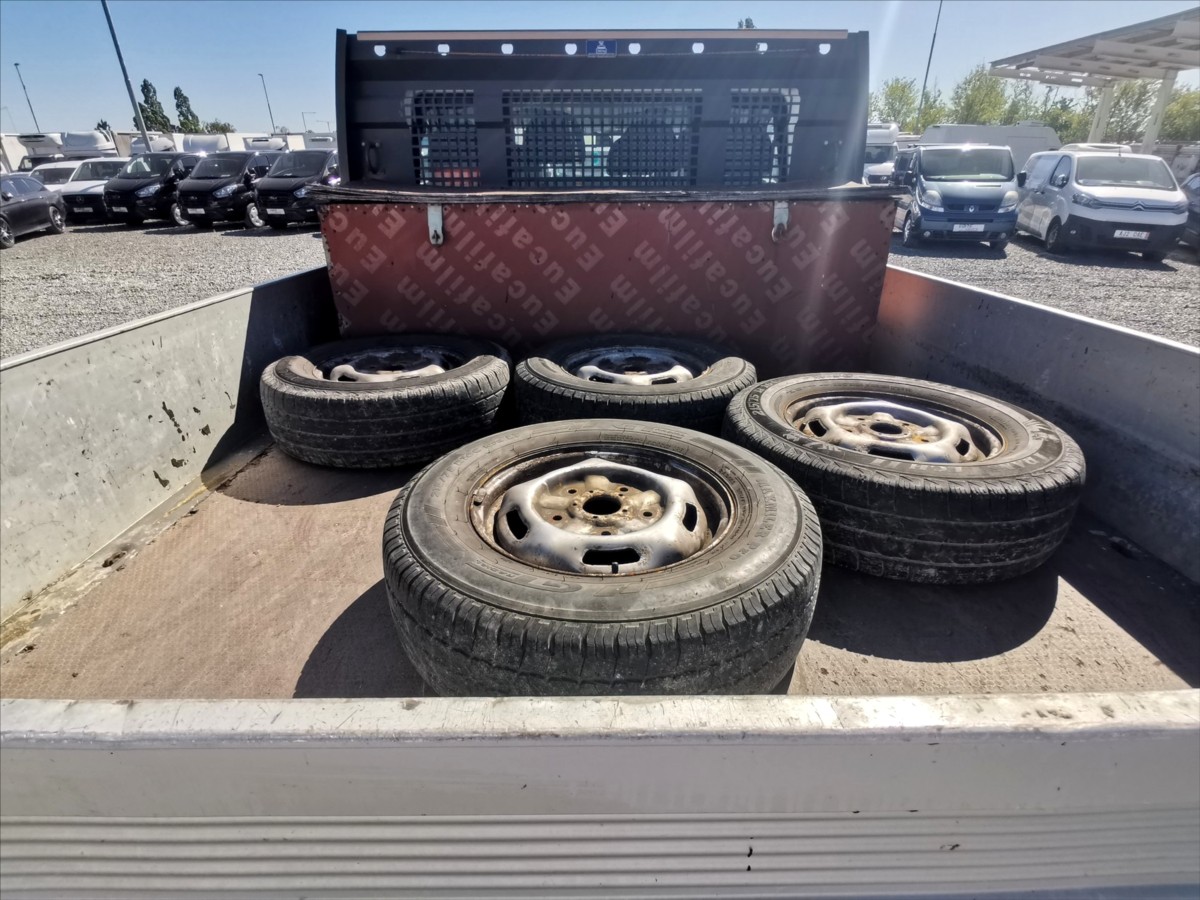 Ford Transit 2.2TDCI/92kw valník /7míst 16